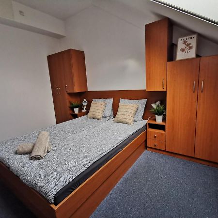 Hostel Hid Ifjusagi Szallo Dunaújváros Exteriér fotografie