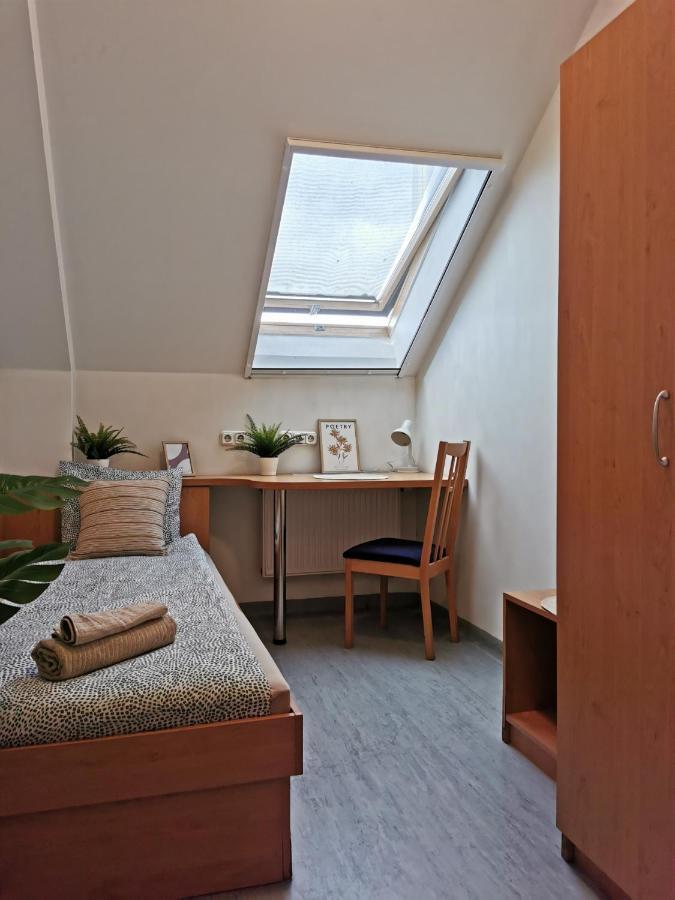Hostel Hid Ifjusagi Szallo Dunaújváros Exteriér fotografie